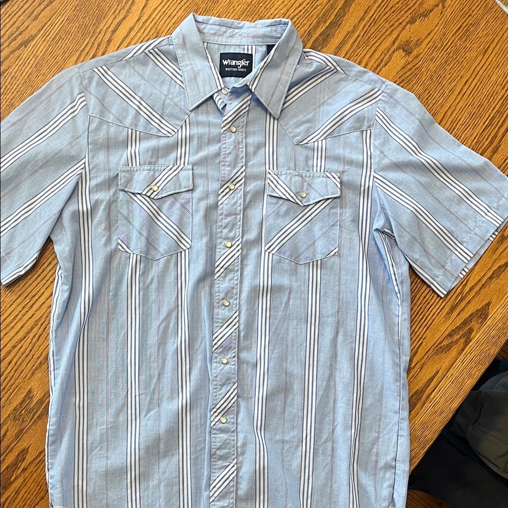 NWOT Wrangler Men's Light Blue Striped Western Shirt Large